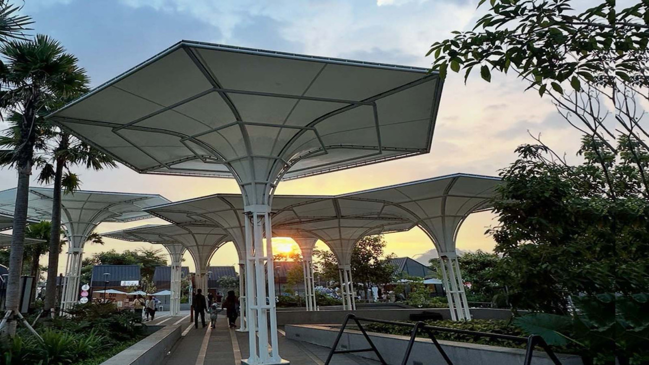 Proyek Tenda Membran Bumi Hejo – Kanopi Hexagonal Estetik